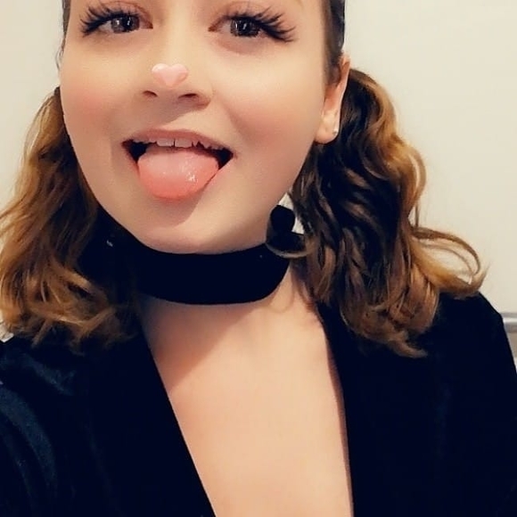 Meet your Posher, Brie - Picture 1 of 1